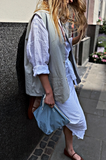 SZARA KAMIZELKA
