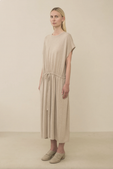 LAUREN MANOOGIAN — SUKIENKA SISAL