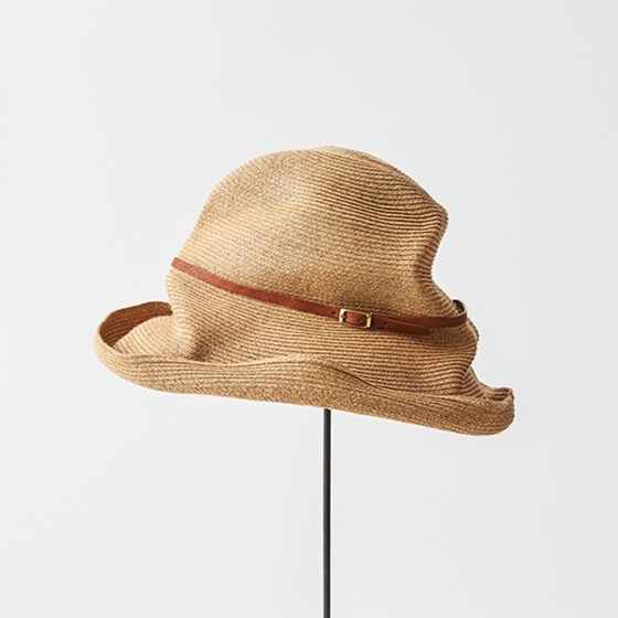MATURE HA — BOXED HAT