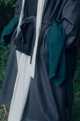 CHUSTA Z GOTOWANEJ WEŁNY ( KOLORY DO WYBORU )